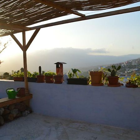Alibaba Apartment Hostel Bamboo Rooftop Room Chefchaouen Exterior photo